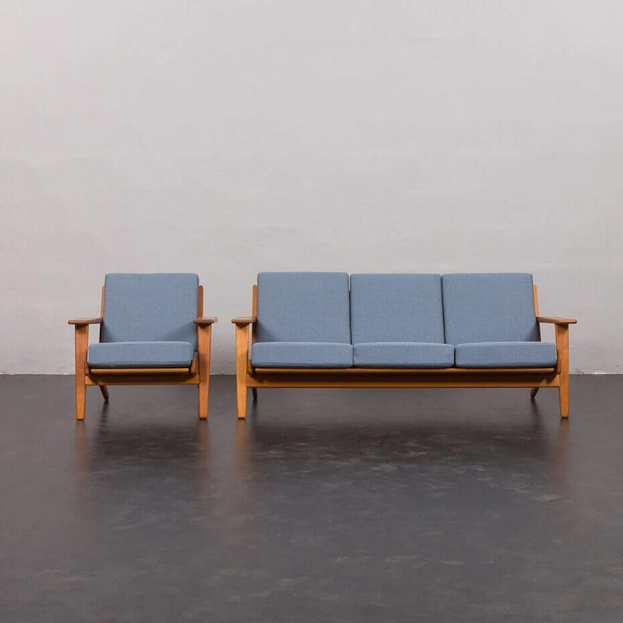 GE-290 oak three-seater sofa and armchair by Hans J. Wegner for Getama, 1950s 2