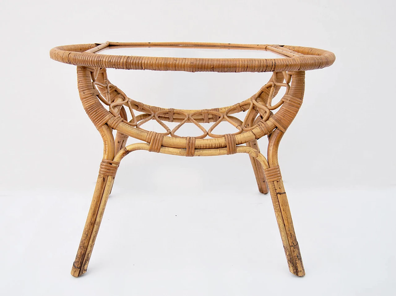 Tavolino in bambù e vimini con piano in vetro, anni '60 4