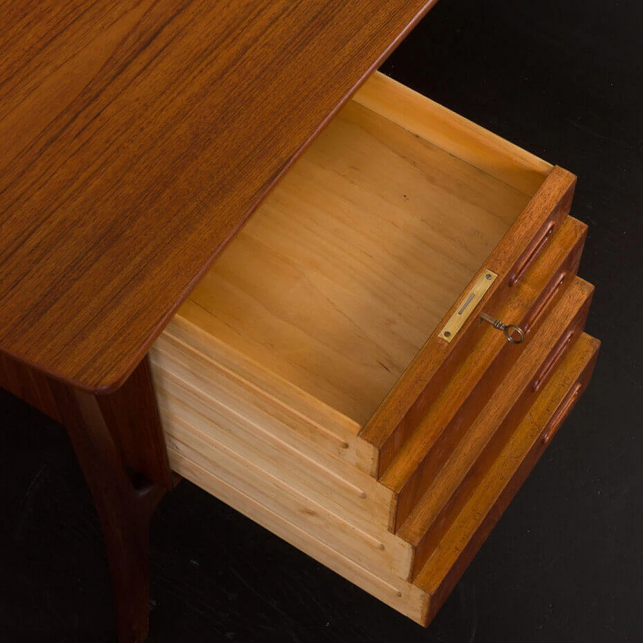 Danish teak desk by Svend Aage Madsen for HP Hansen, 1960s 19