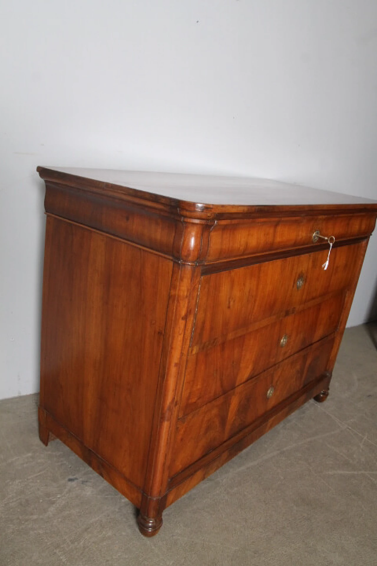Louis Philippe cappuccino chest of drawers in solid walnut with pinecone feet, 1840 10