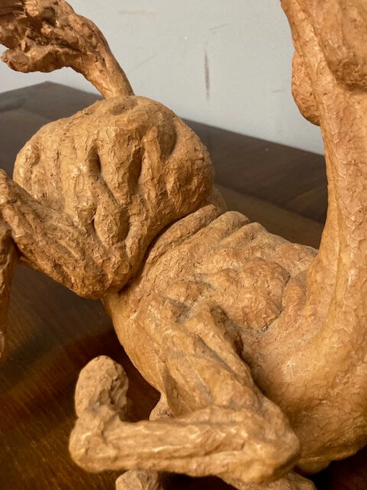 Scultura raffigurante cavallo in terracotta di Alberto Ricci, anni '70 10