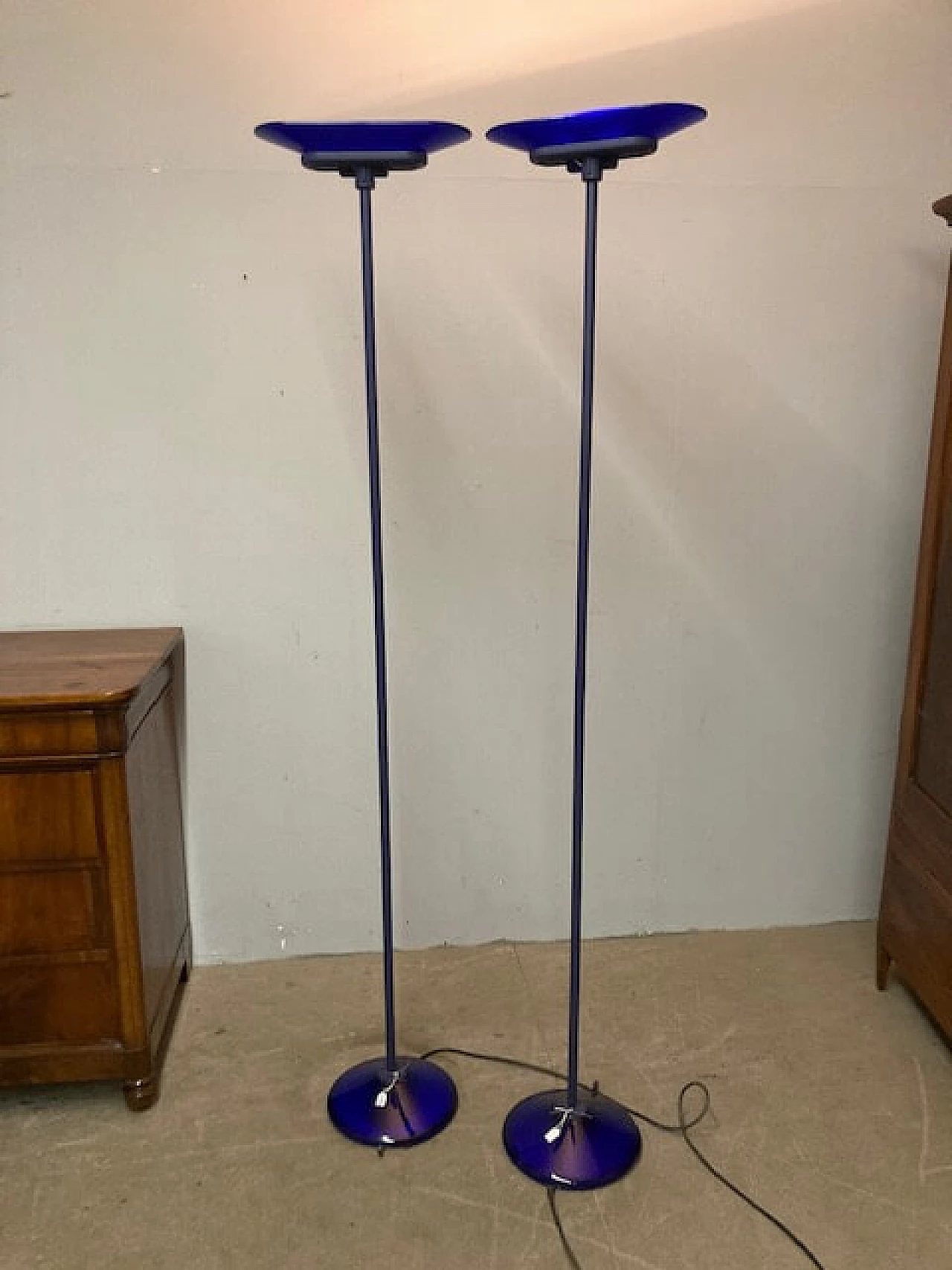 Pair of Jill floor lamps in blue glass and metal by Arteluce, 1980s 9