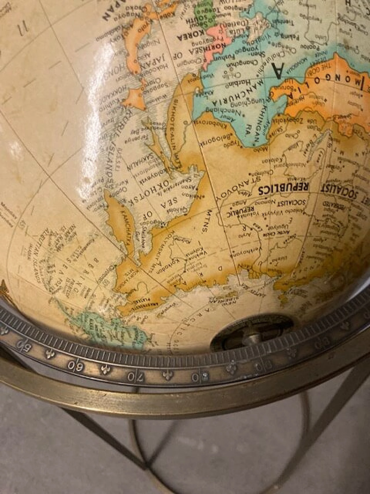 Paper rotating globe with metal structure, 1960s 2