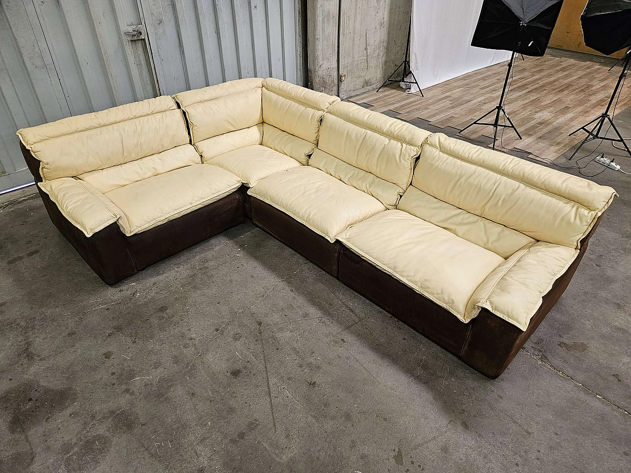 Leather and suede modular corner sofa, 1970s 1