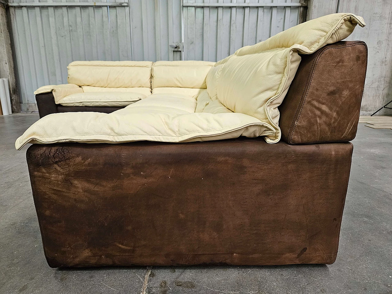 Leather and suede modular corner sofa, 1970s 4