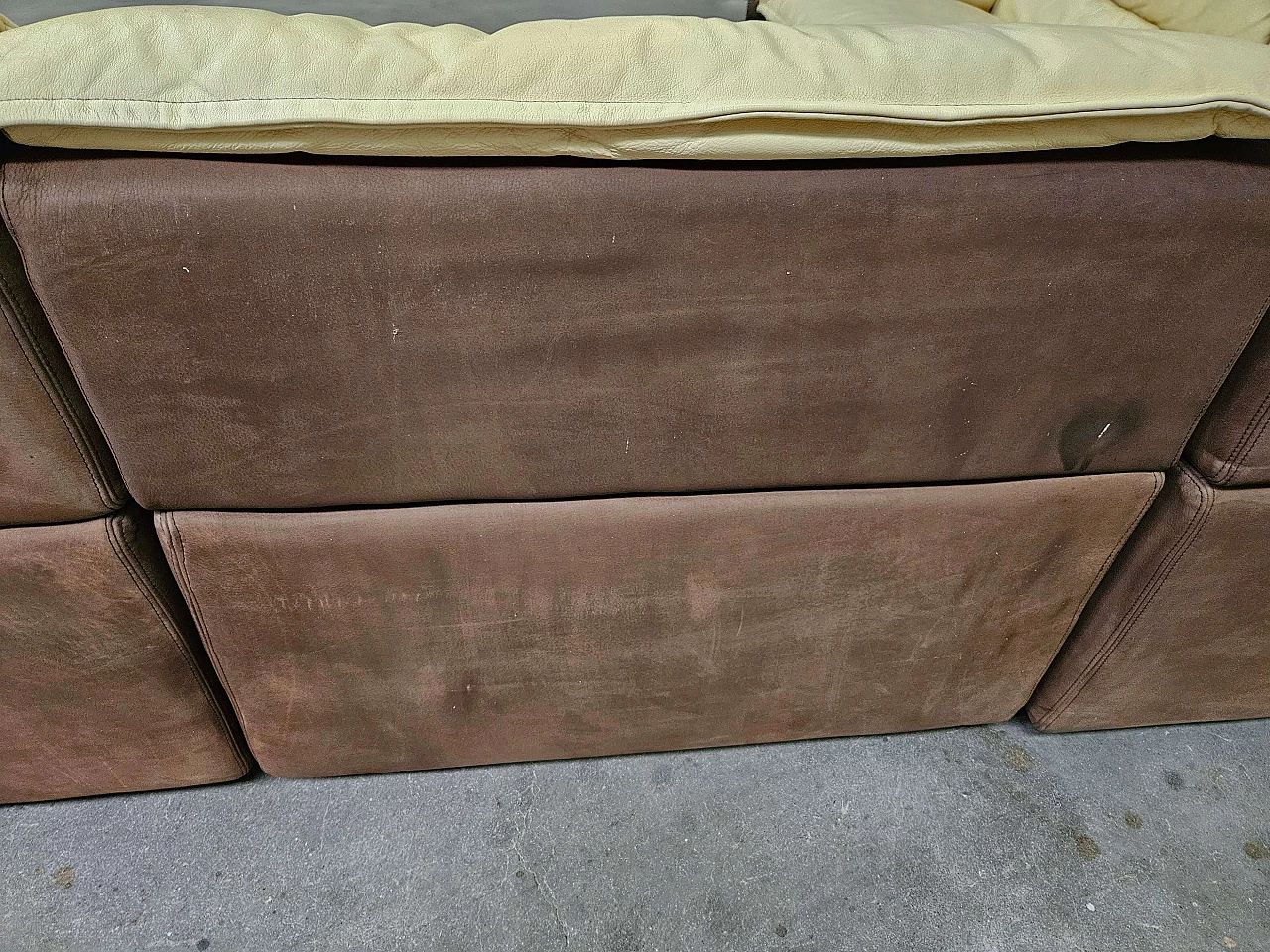 Leather and suede modular corner sofa, 1970s 7