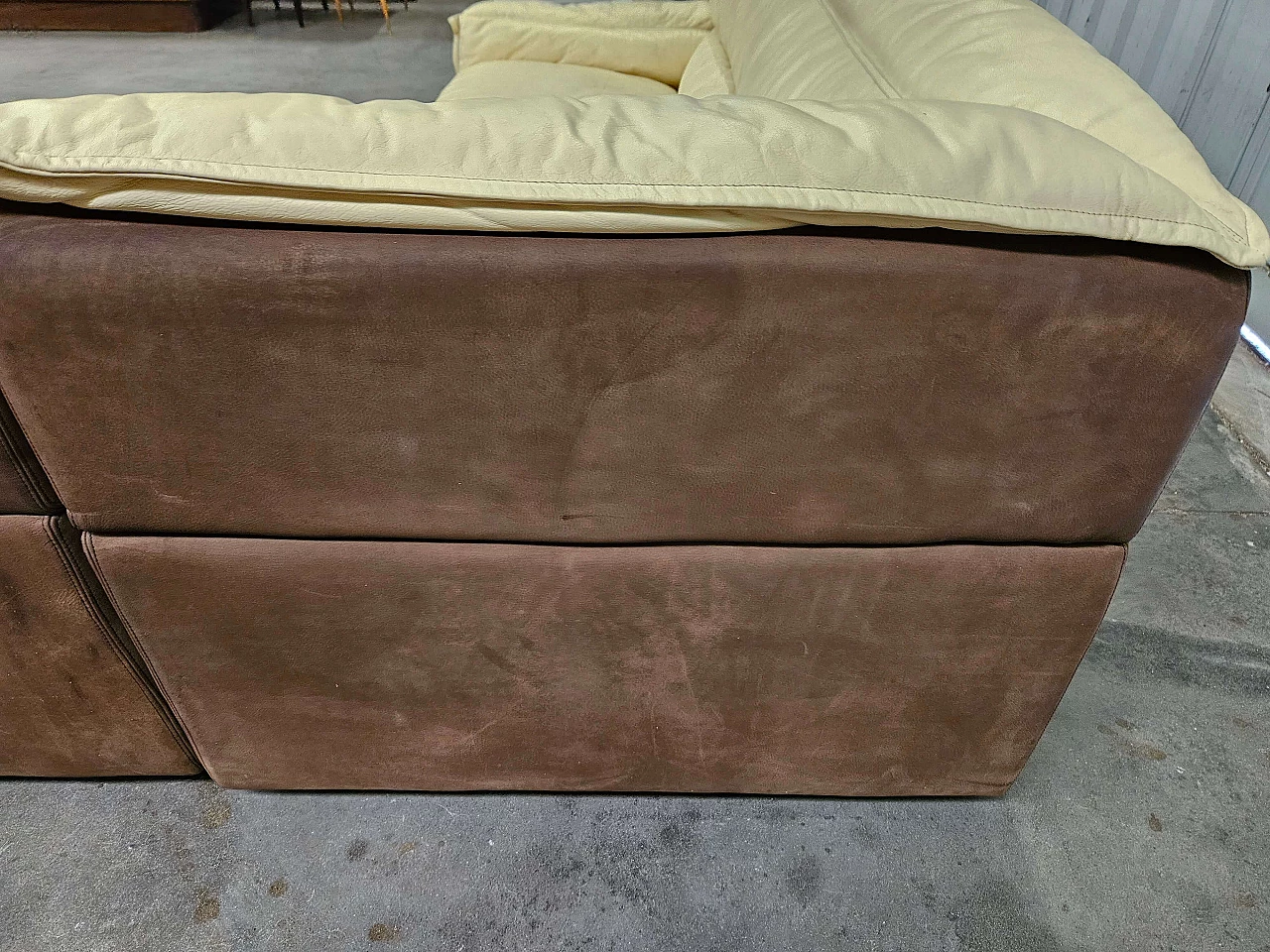 Leather and suede modular corner sofa, 1970s 8