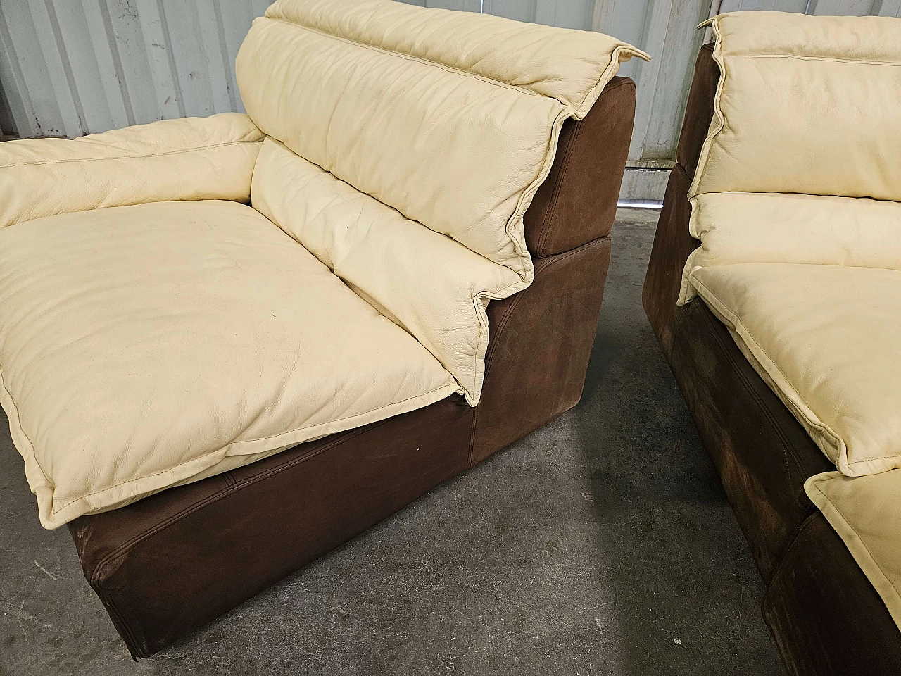 Leather and suede modular corner sofa, 1970s 16