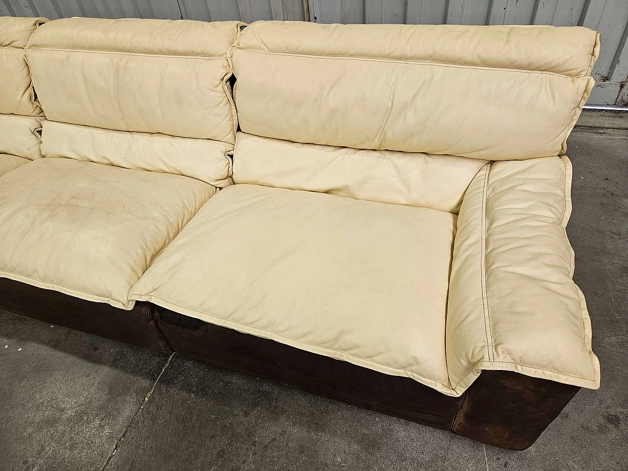 Leather and suede modular corner sofa, 1970s 25
