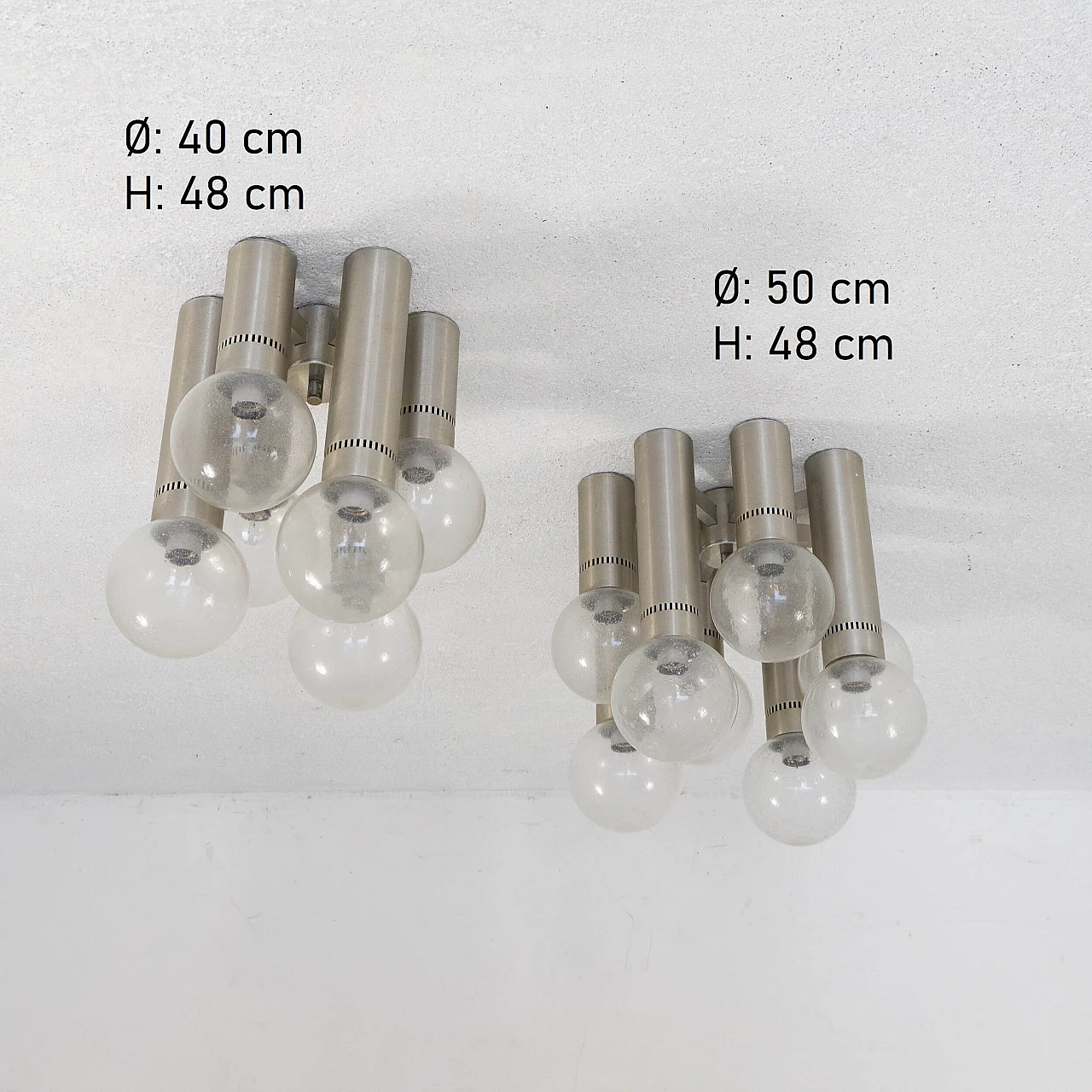 Coppia di plafoniere in alluminio e vetro pulegoso, anni '70 1