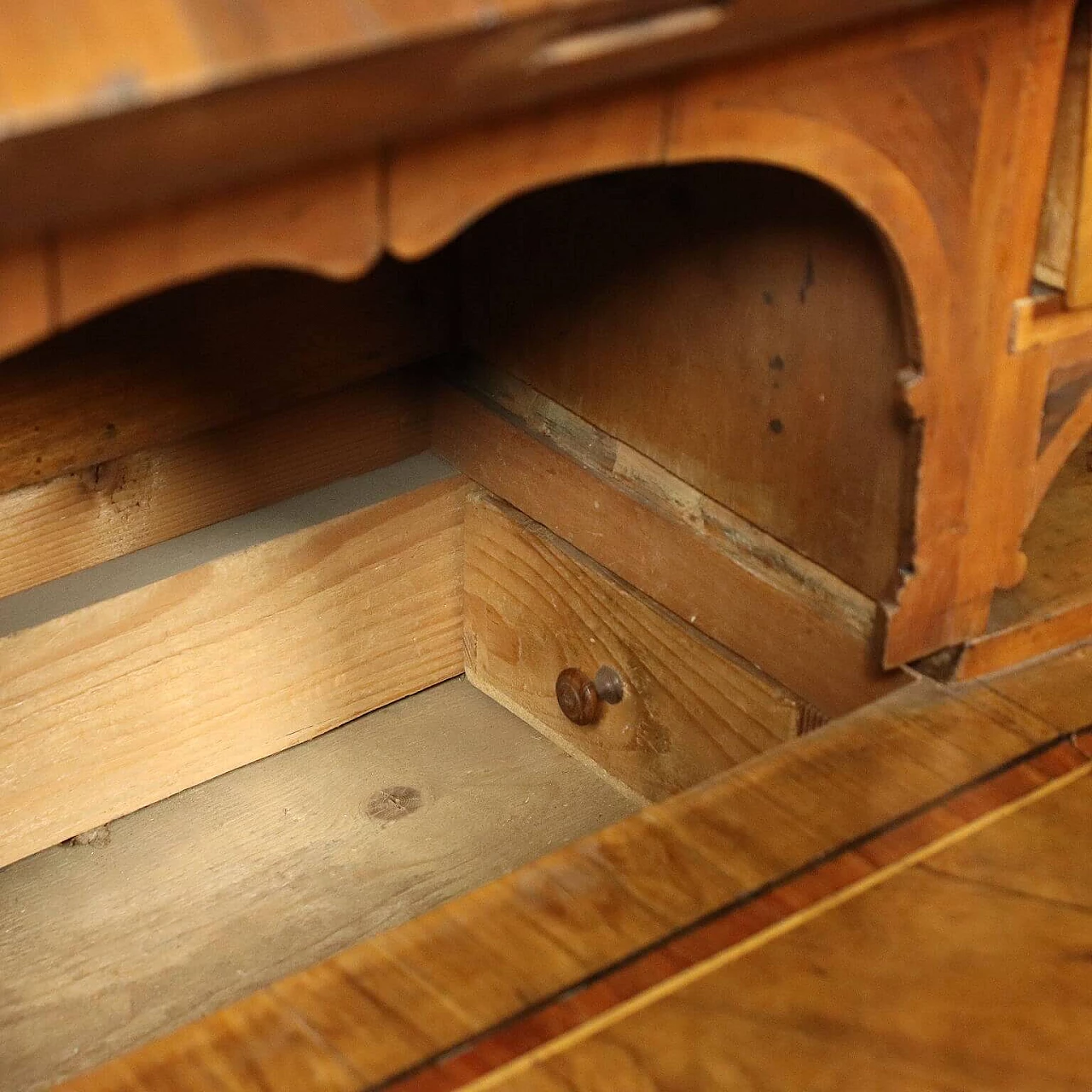 Ribalta barocchetta in legno con filettature ebanizzate, '700 8