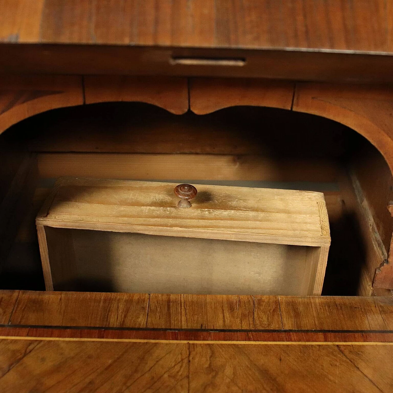 Ribalta barocchetta in legno con filettature ebanizzate, '700 10