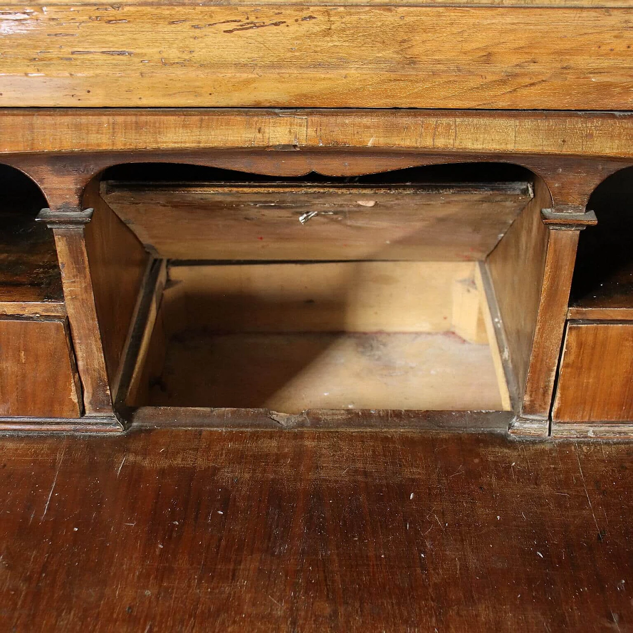 Trumeau in stile barocchetto con ante a specchio, del '700 9