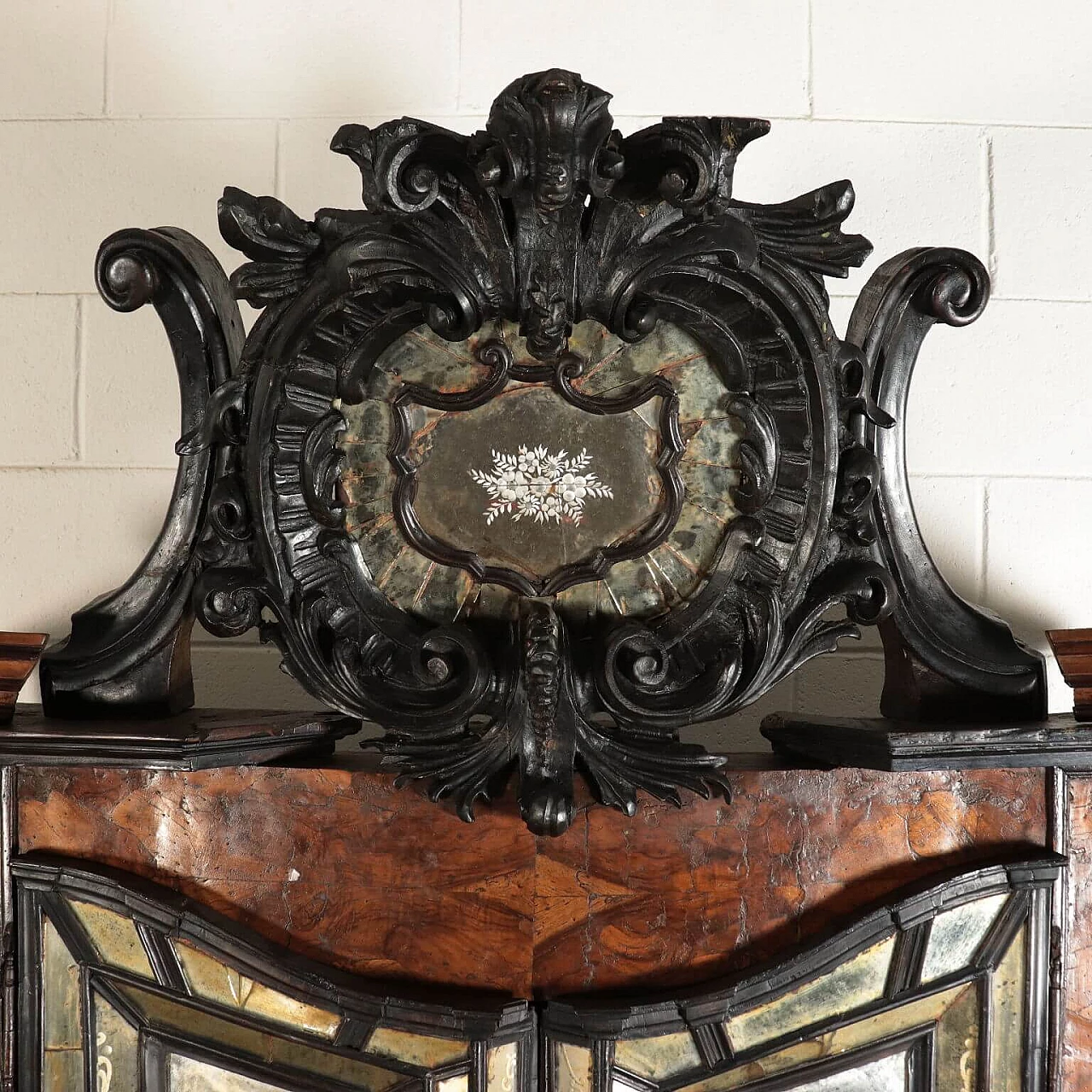 Grande troumeau con specchi e anta apribile a ribalta, del '900 4