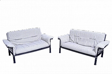 Coppia di divani Hans con struttura in ferro di Enrico Baleri per Alias, anni '80