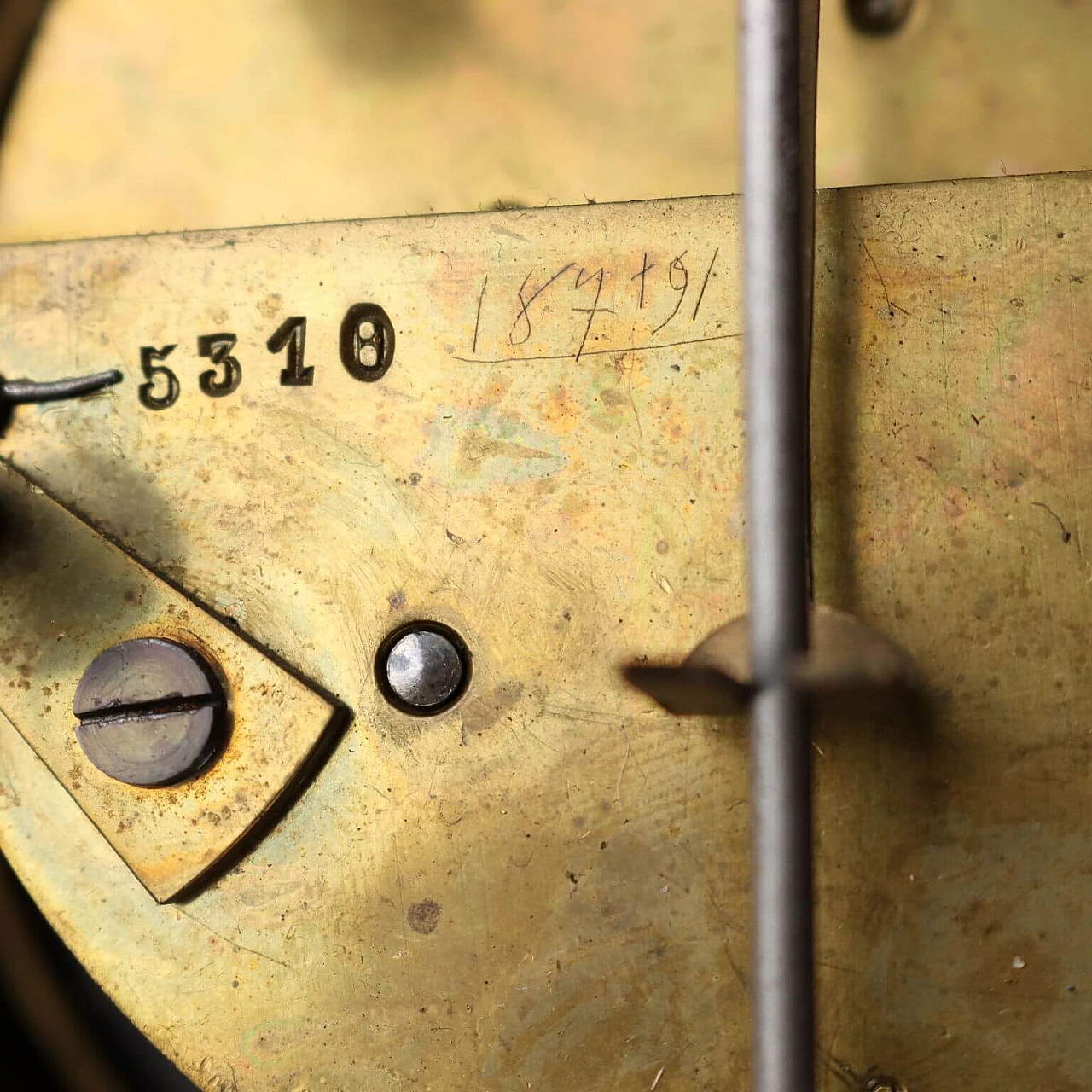 Gilded bronze wall clock in Rococo style, 19th century 10