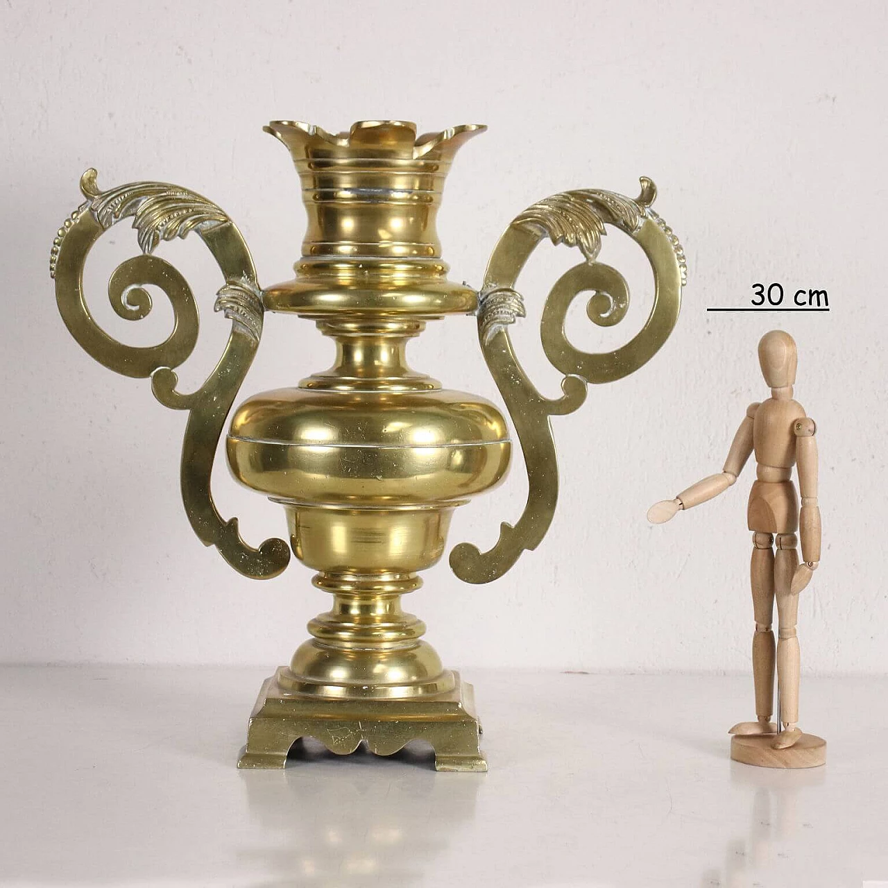 Gilded brass vase, 19th century 2