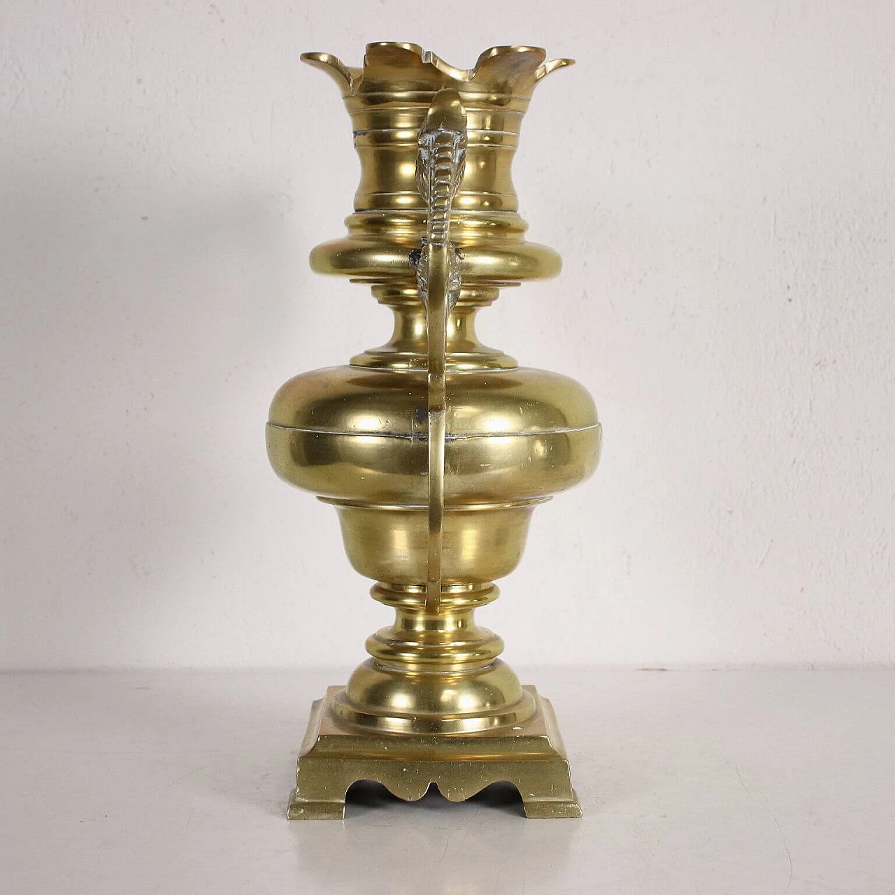 Gilded brass vase, 19th century 8