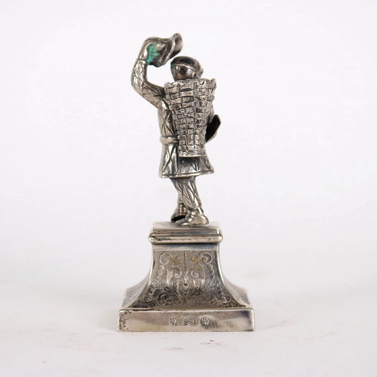 Pair of silver figurines, later 19th century 10