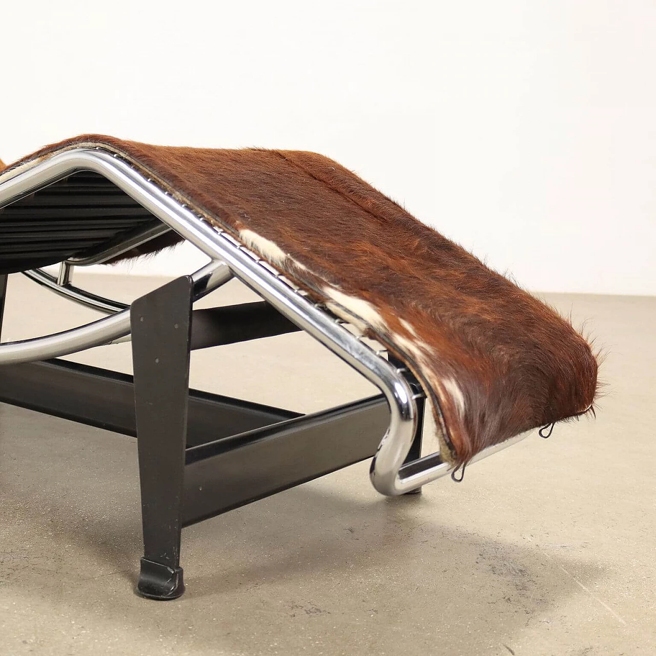 LC4 chaise longue by Le Corbusier for Cassina, 1970s 7