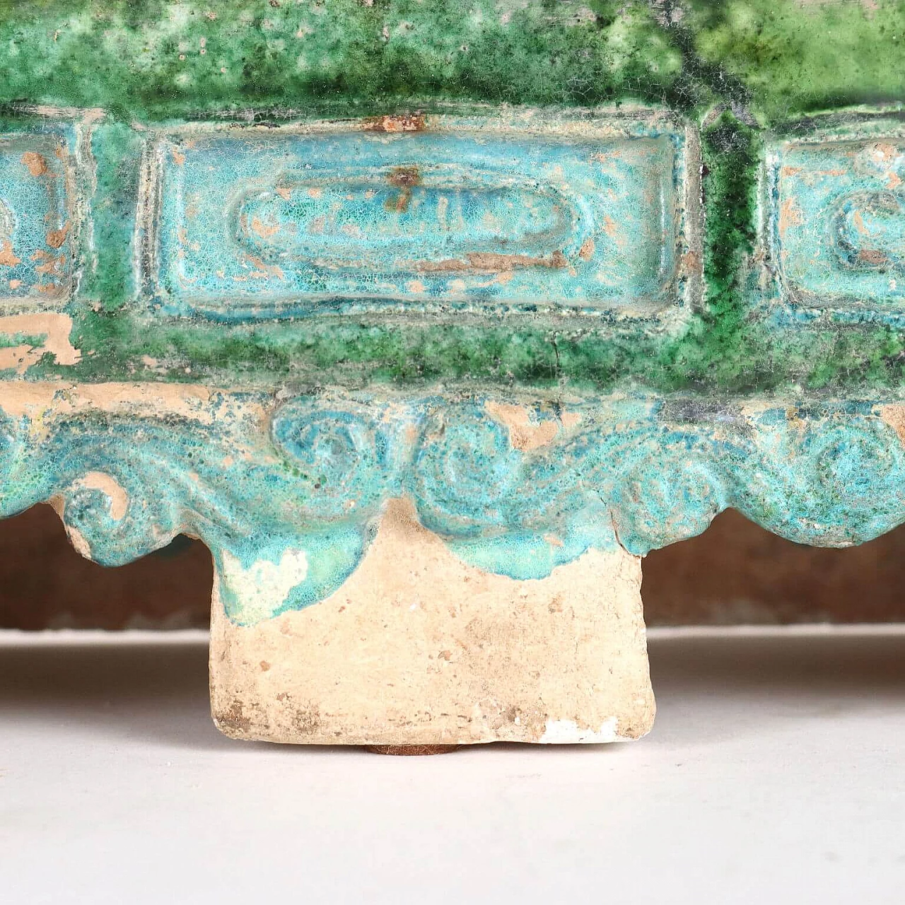 Modello di tempio cinese in ceramica invetriata 6