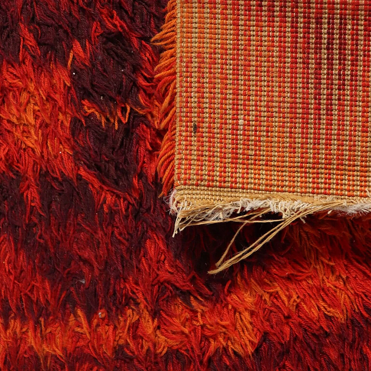 Tappeto a pelo lungo rosso in misto lana 8