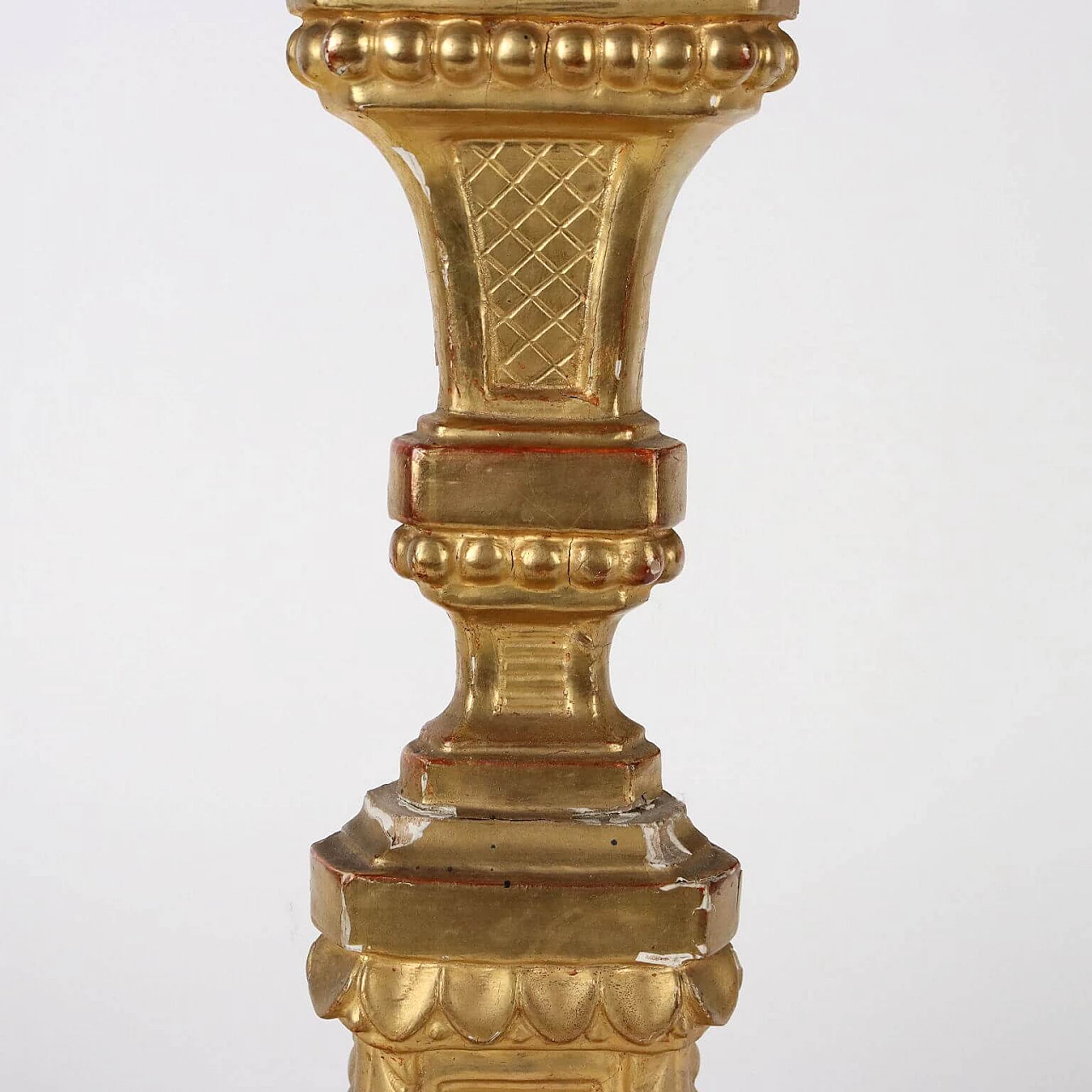 Candeliere stile Neoclassico in legno intagliato e dorato, metà '800 5