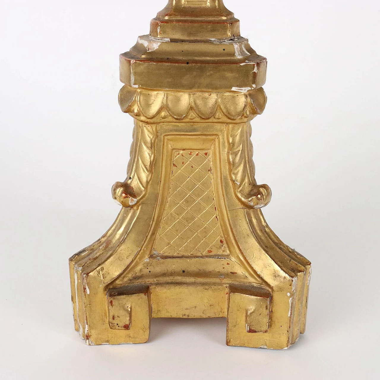 Candeliere stile Neoclassico in legno intagliato e dorato, metà '800 6