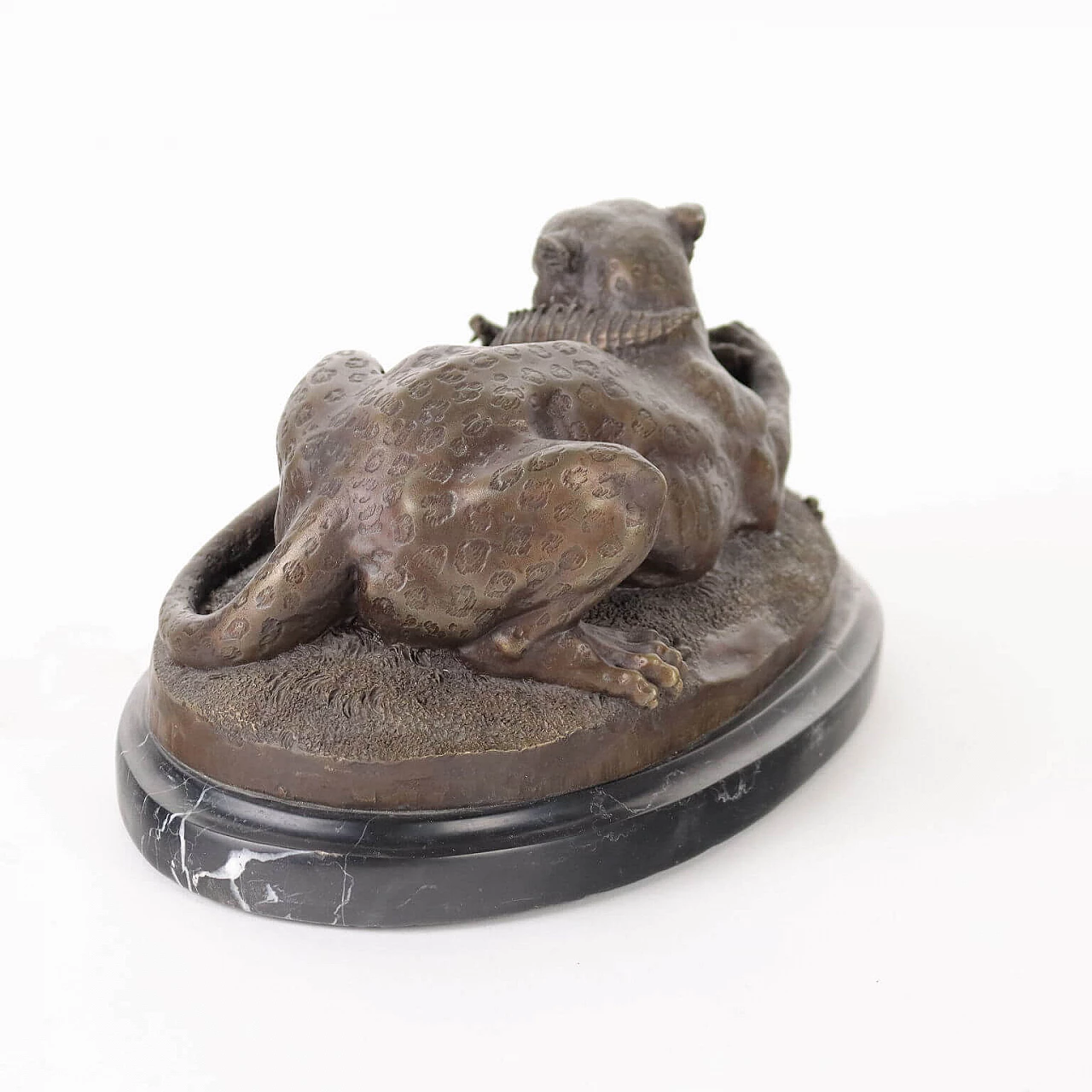 Bronze tiger and crocodile sculpture on marble base 7