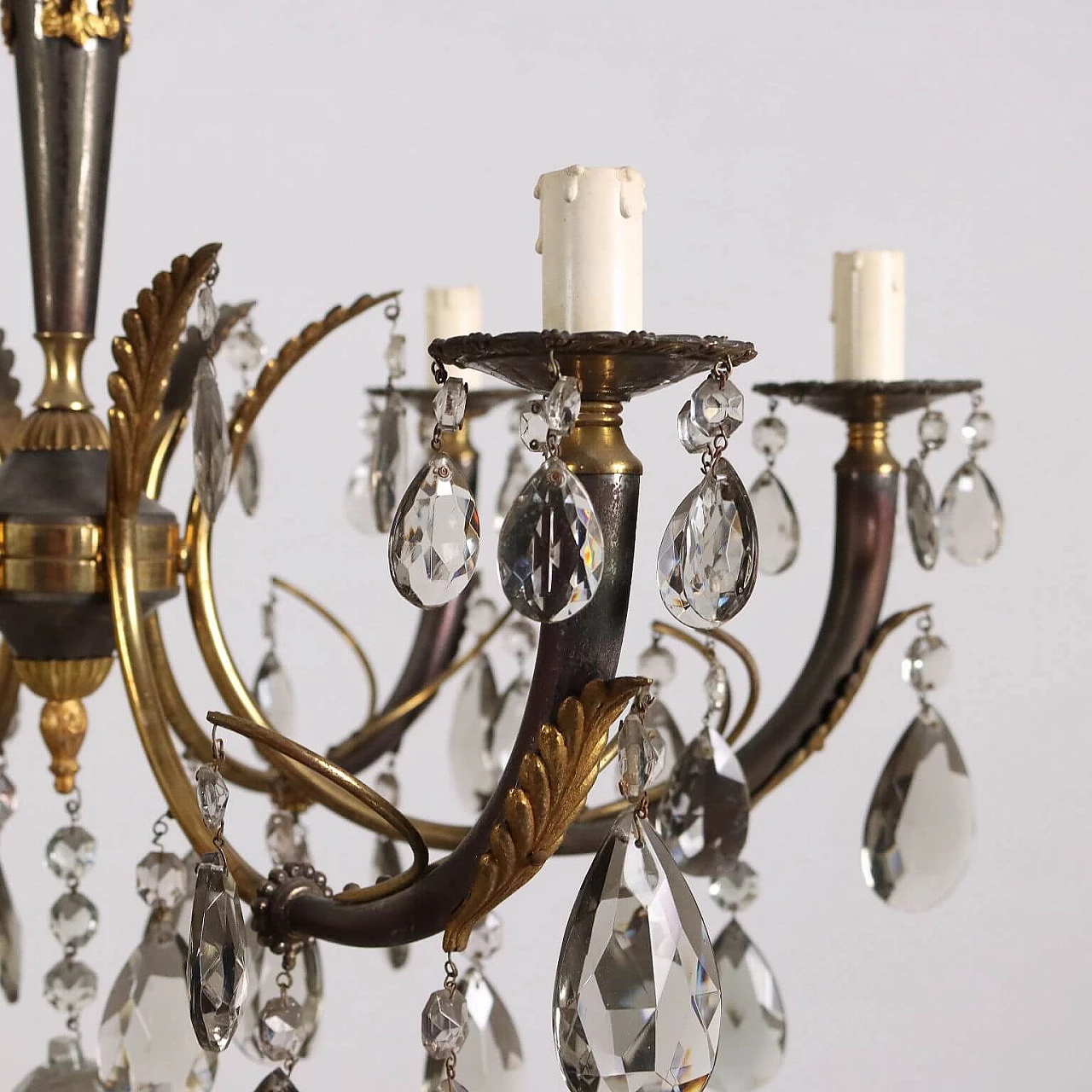 Lampadario stile Restaurazione in ottone, bronzo e cristallo, inizio '900 3