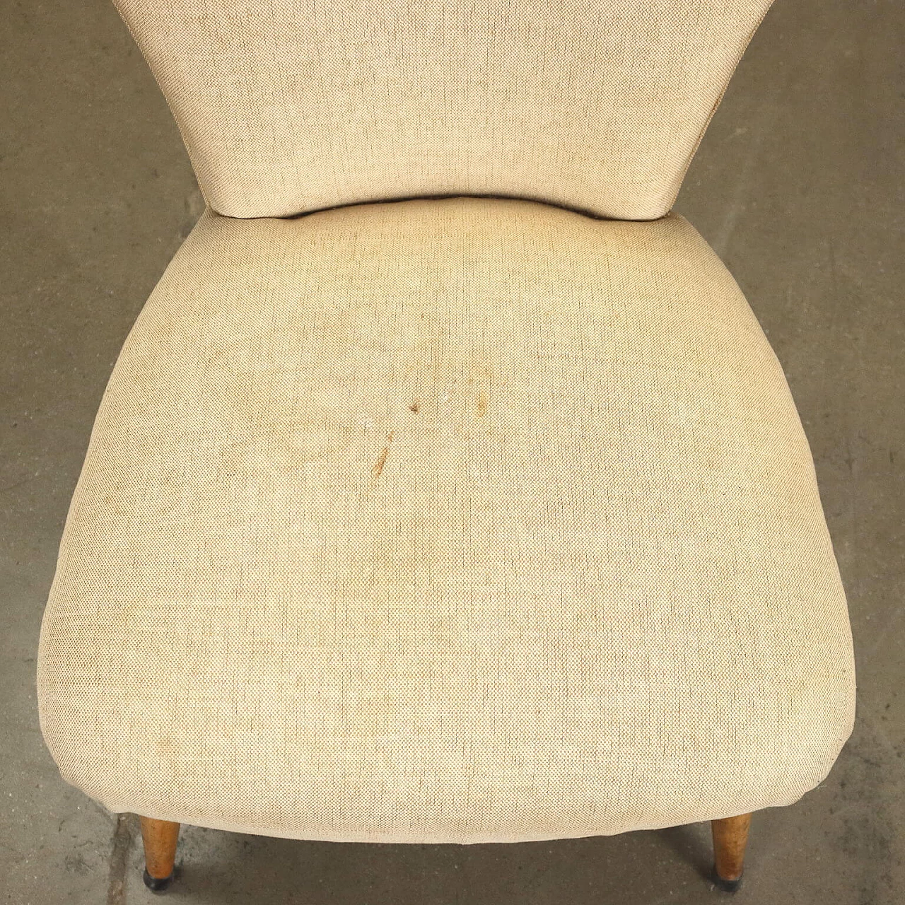 Coppia di sedie in legno e tessuto beige, anni '50 6