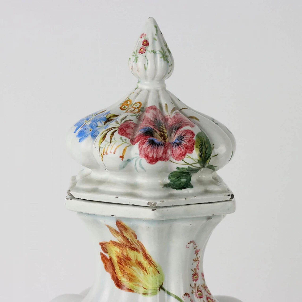 Majolica vase by Manifattura Raffaele Passarin, late 19th century 3