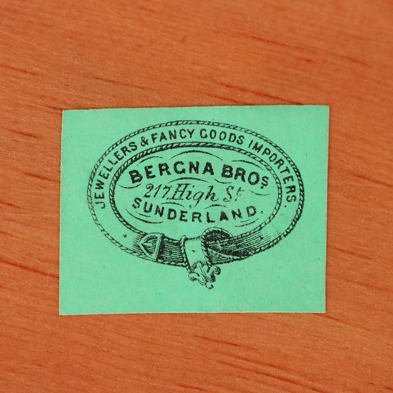 Cofanetto da toeletta in radica con inserti in ottone, fine '800 9