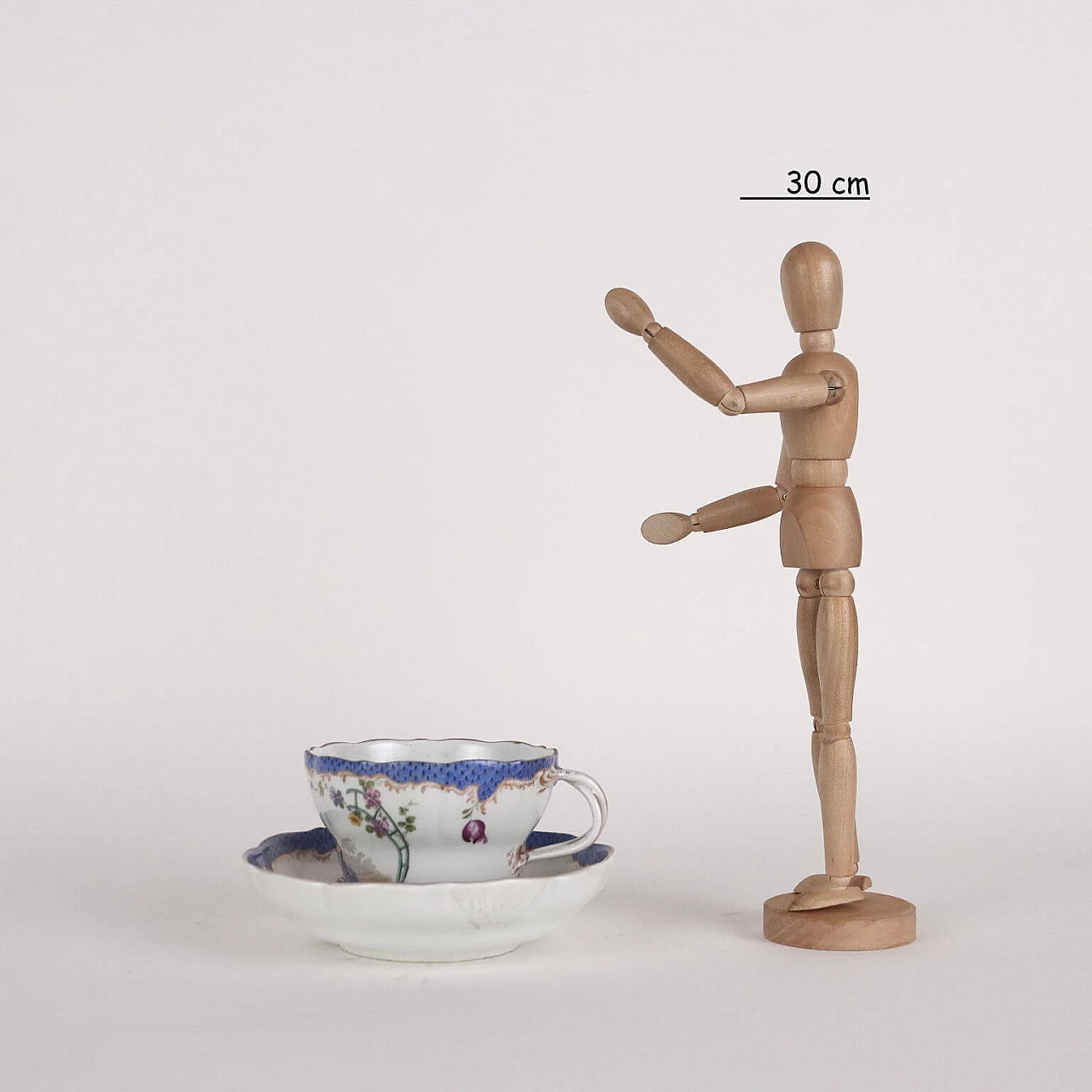 Tazza in porcellana bianca Meissen con piattino, '700 2