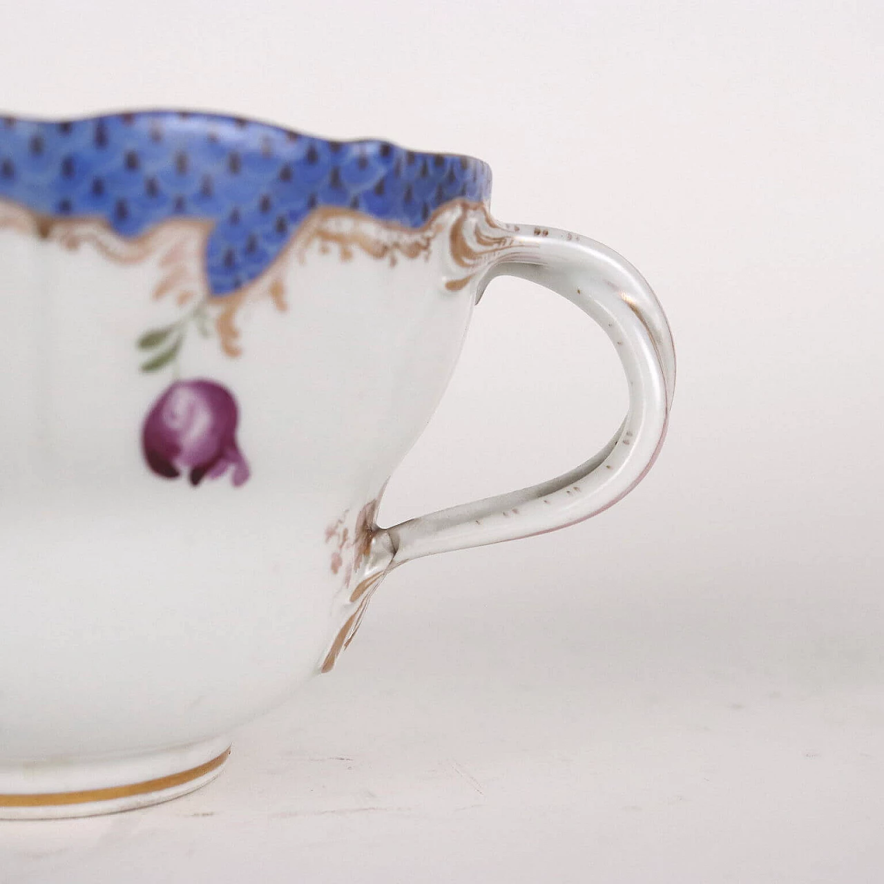 Tazza in porcellana bianca Meissen con piattino, '700 4