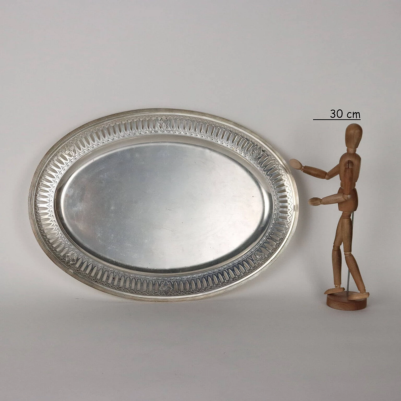 Vassoio ovale in argento di Manifattura Cesa, inizio '900 2