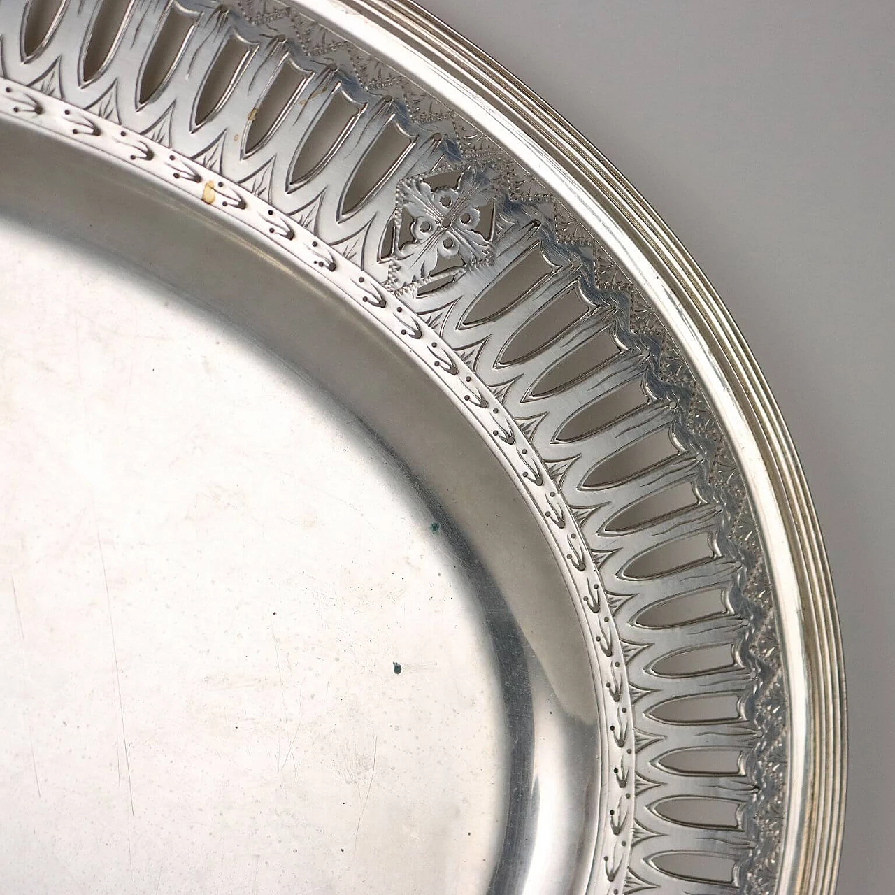 Vassoio ovale in argento di Manifattura Cesa, inizio '900 3