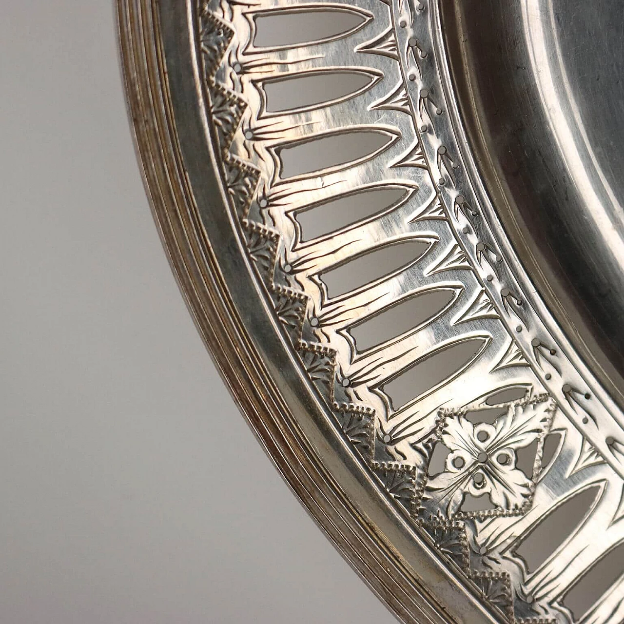 Vassoio ovale in argento di Manifattura Cesa, inizio '900 5