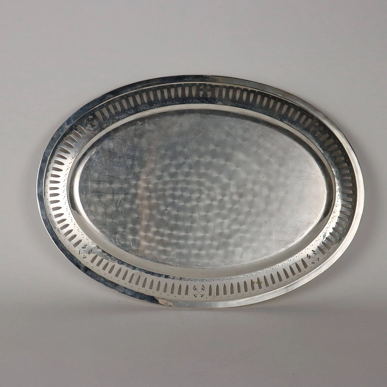 Vassoio ovale in argento di Manifattura Cesa, inizio '900 6