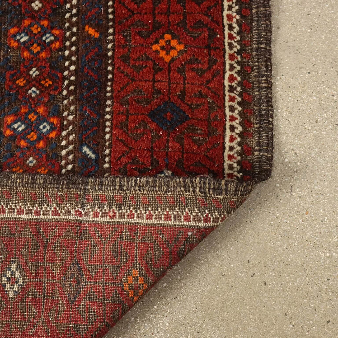 Tappeto Beluchi iraniano in lana rossa, blu e arancione 8