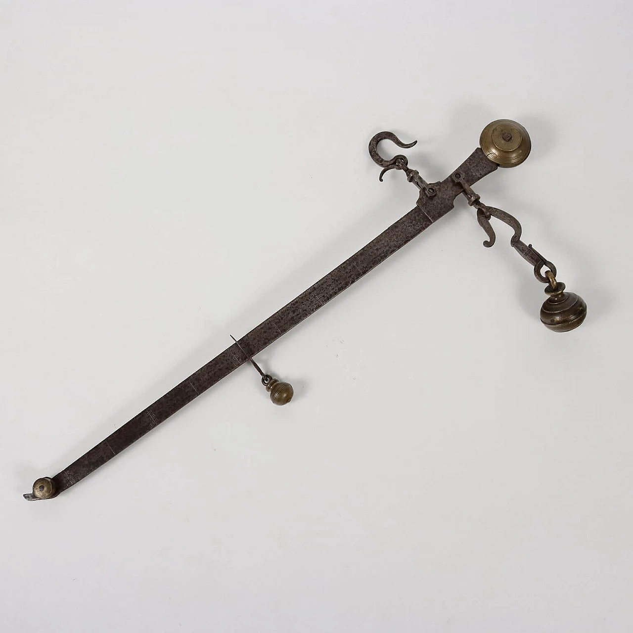 Iron and bronze stadera scale, late 19th century 8