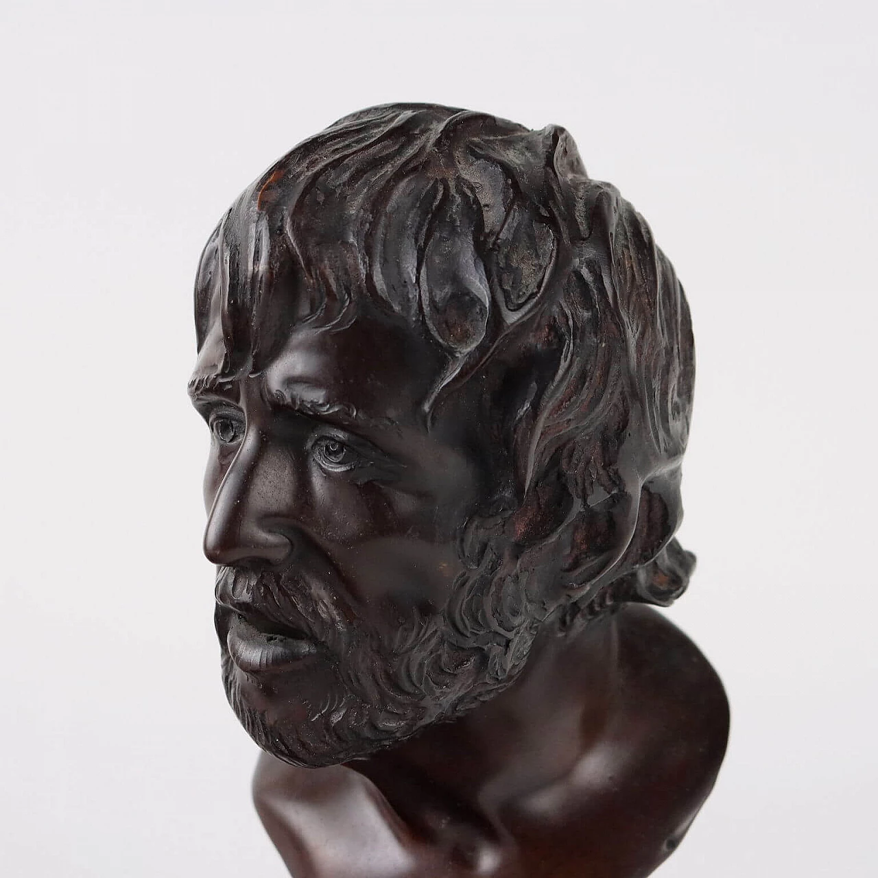 Bronze sculpture of Seneca's head on marble base 3