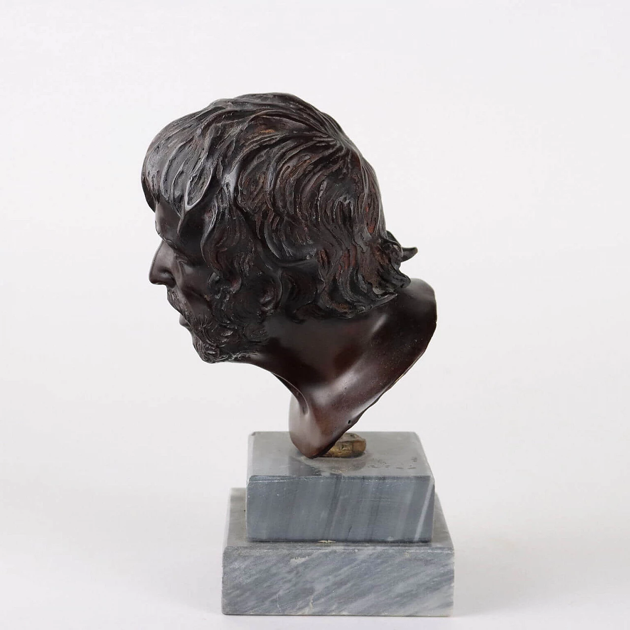 Bronze sculpture of Seneca's head on marble base 6