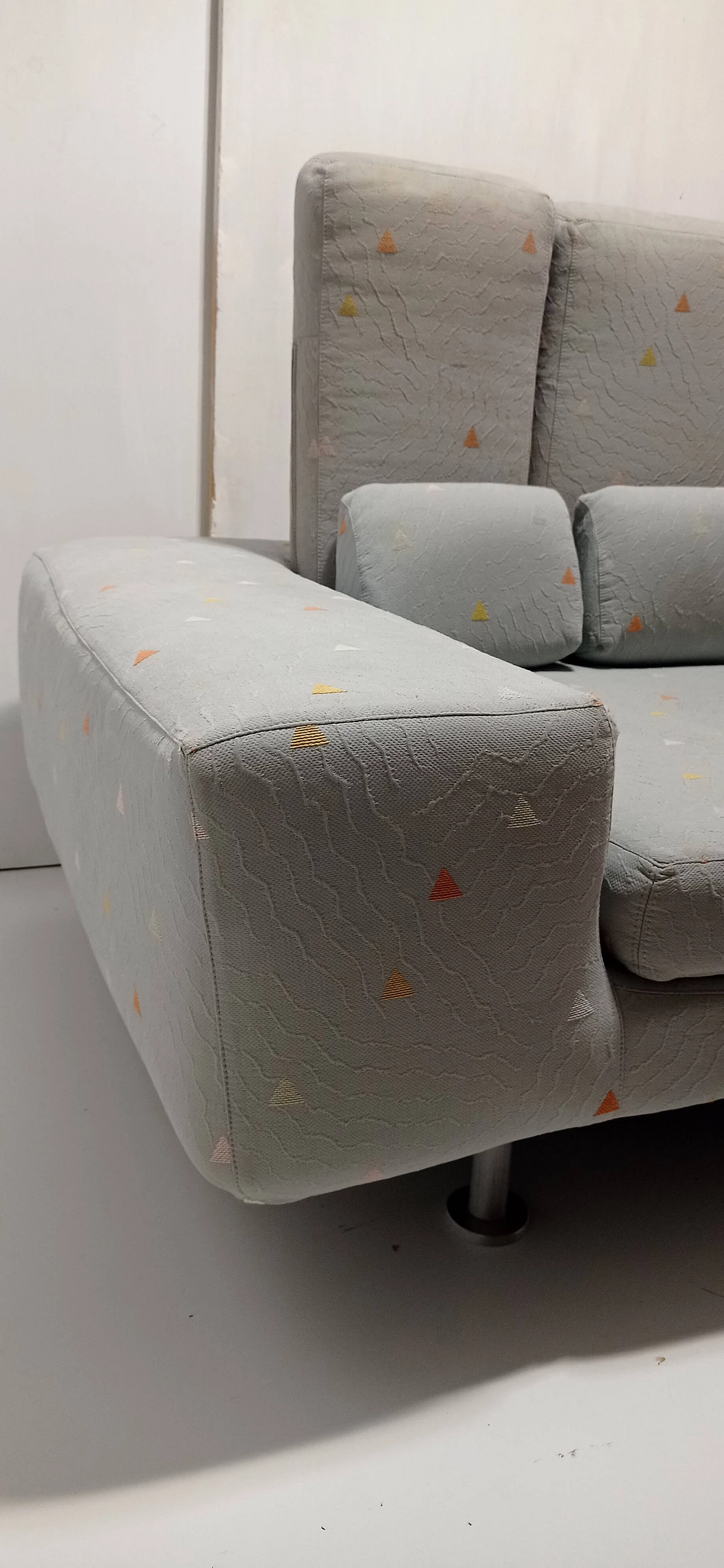 Poltrona Domino di Massimo Morozzi per Cassina, 1985 19