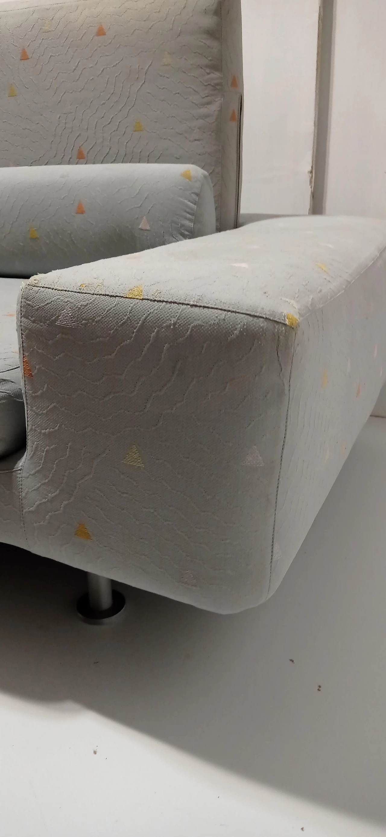 Poltrona Domino di Massimo Morozzi per Cassina, 1985 27