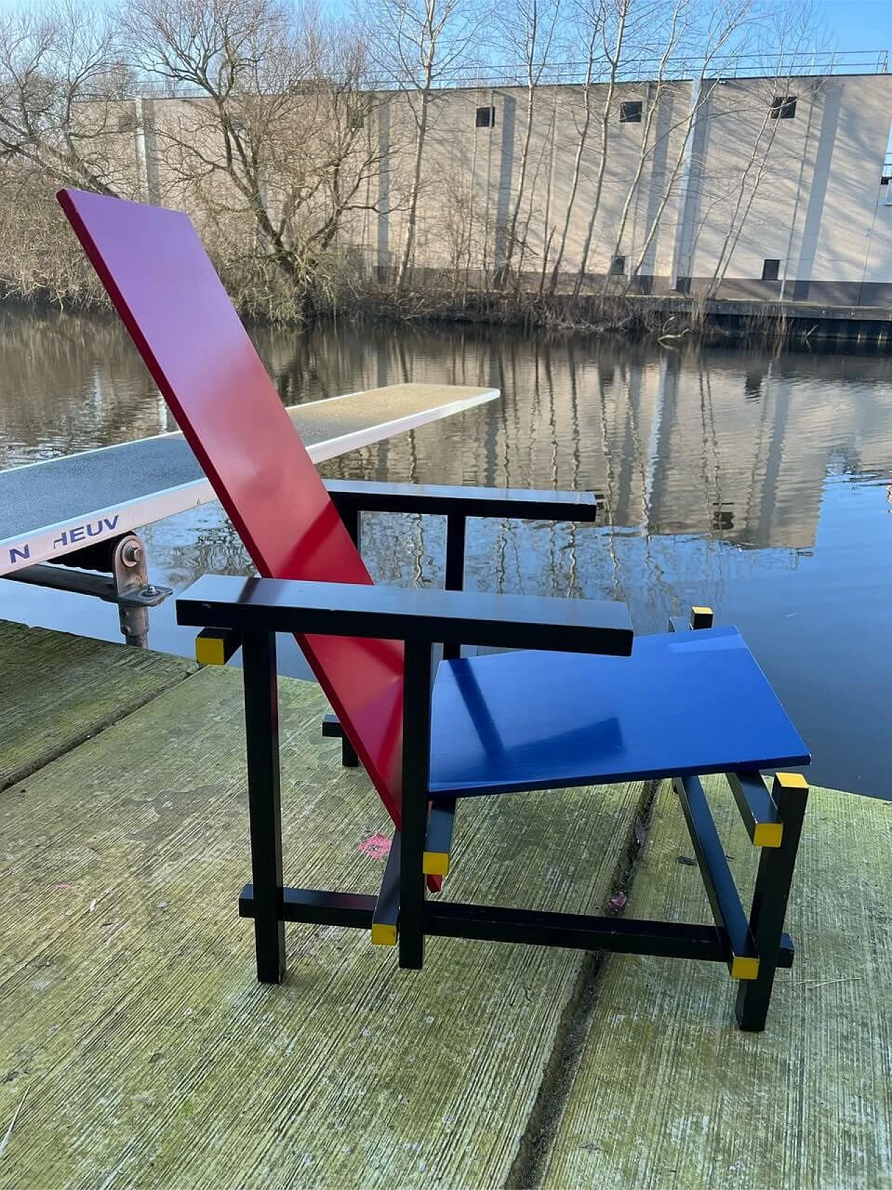 Poltrona Rossa e Blu 635 di Thomas Gerrit Rietveld per Cassina, anni '80 3