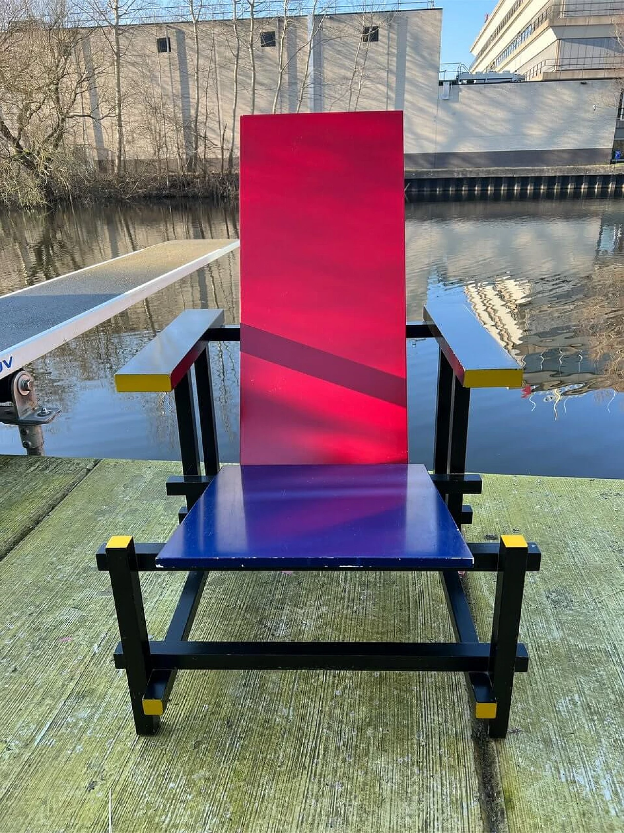 Poltrona Rossa e Blu 635 di Thomas Gerrit Rietveld per Cassina, anni '80 4