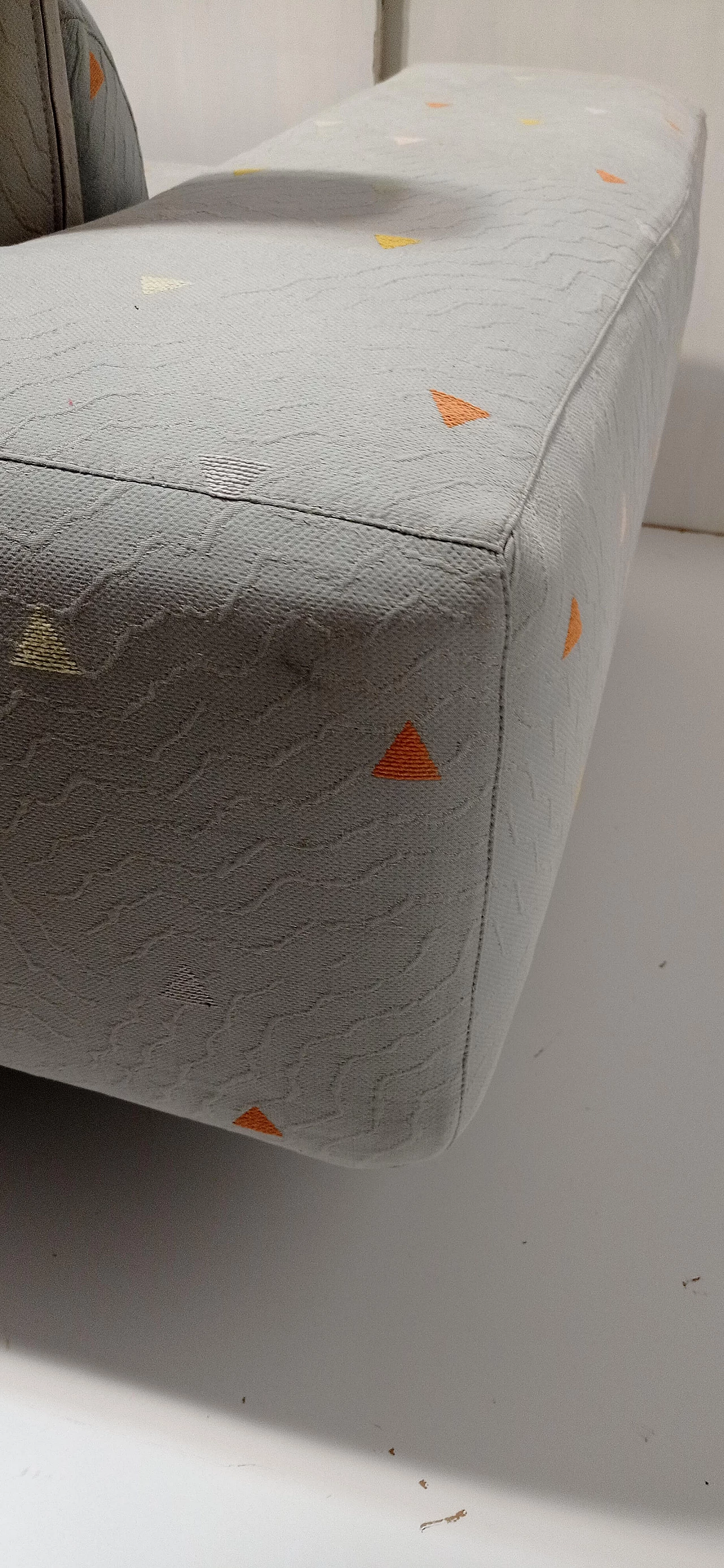 Poltrona Domino di Massimo Morozzi per Cassina, 1985 129