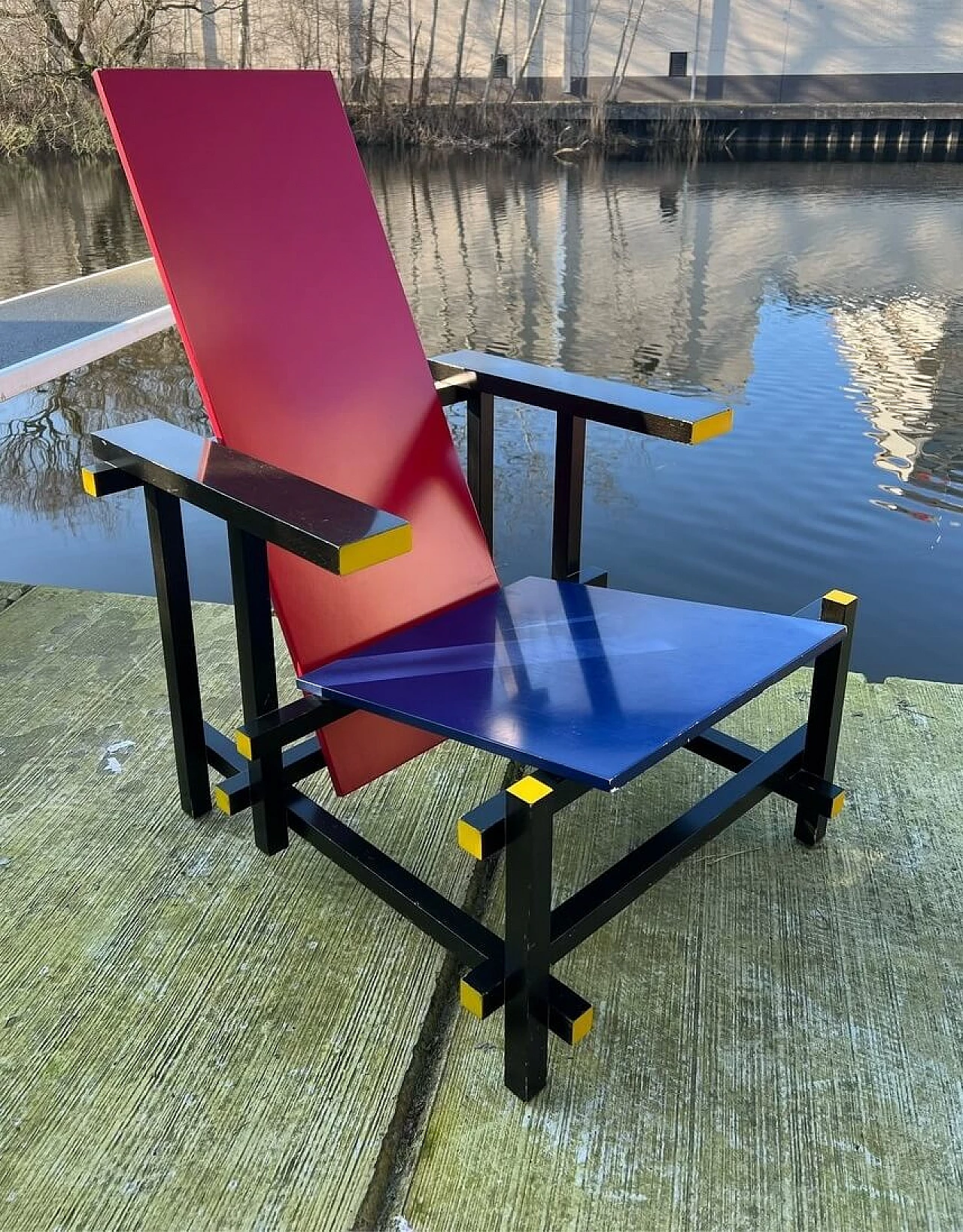 Red and Blue 635 armchair by Thomas Gerrit Rietveld for Cassina, 1980s 16