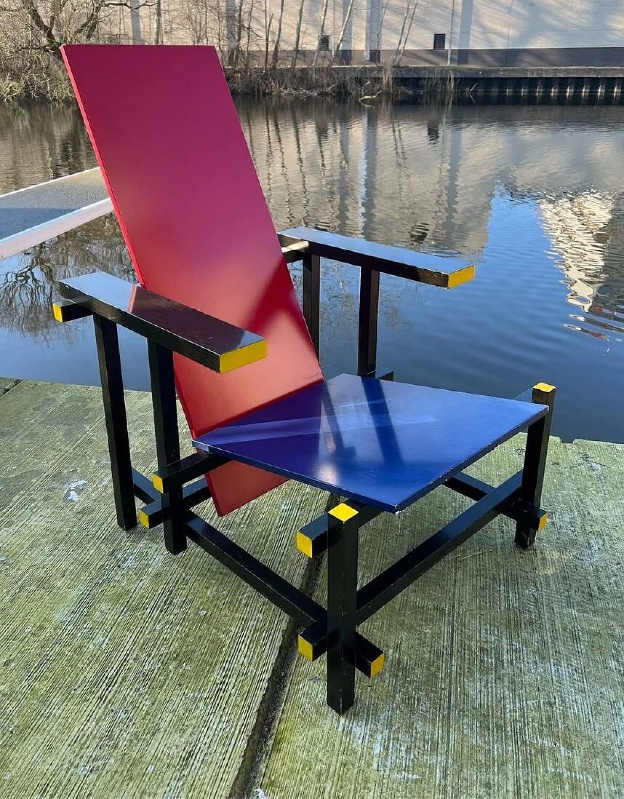 Poltrona Rossa e Blu 635 di Thomas Gerrit Rietveld per Cassina, anni '80 16